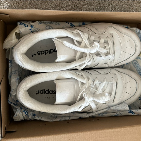 Adidas white Rivalry Low - Picture 2 of 6